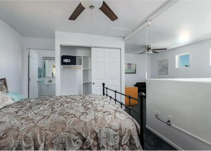 Family Fun Vacation, Heated Pool, Gameroom, Sauna *