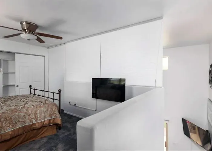 Holiday home Family Fun Vacation, Heated Pool, Gameroom, Sauna Tucson