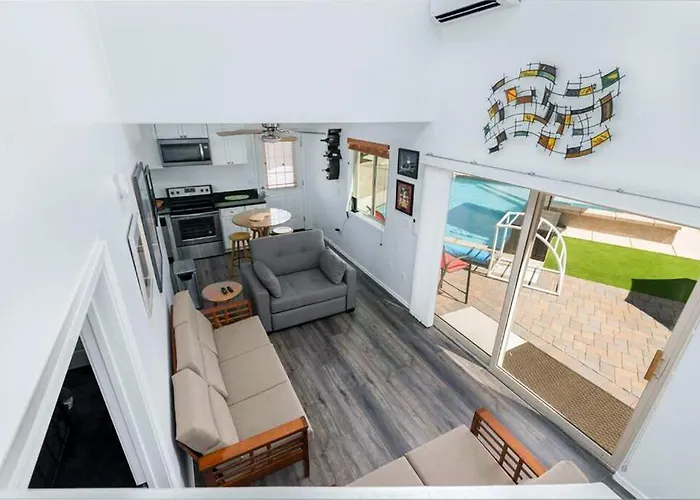 Holiday home Family Fun Vacation, Heated Pool, Gameroom, Sauna *